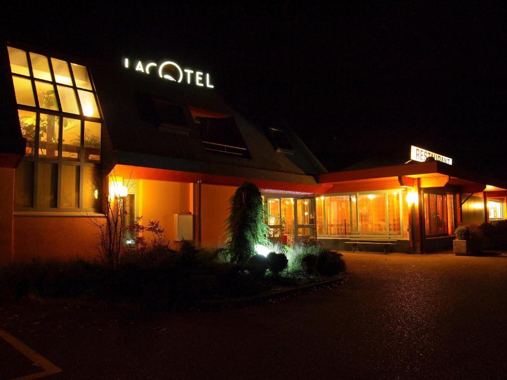Hotel Lacotel アヴァンシュ エクステリア 写真